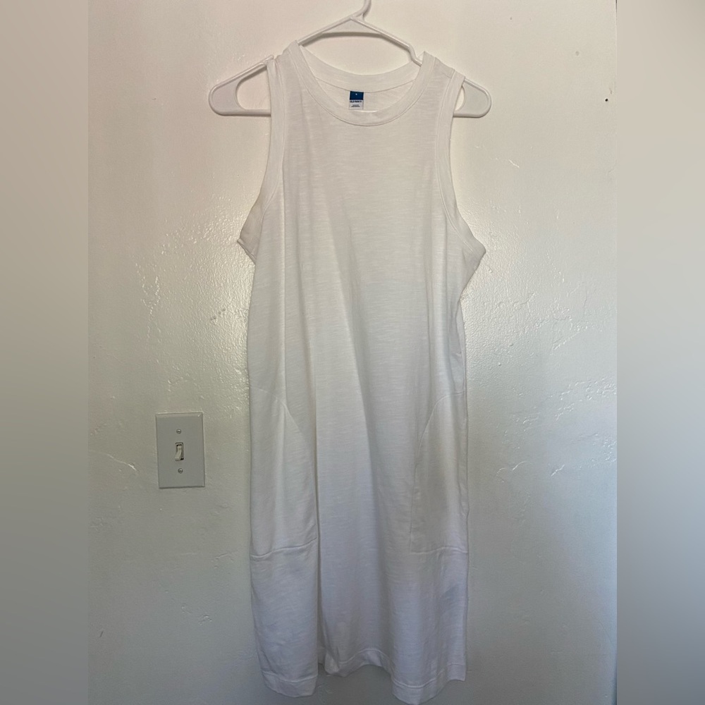NWOT S Old Navy White Pockets Dress